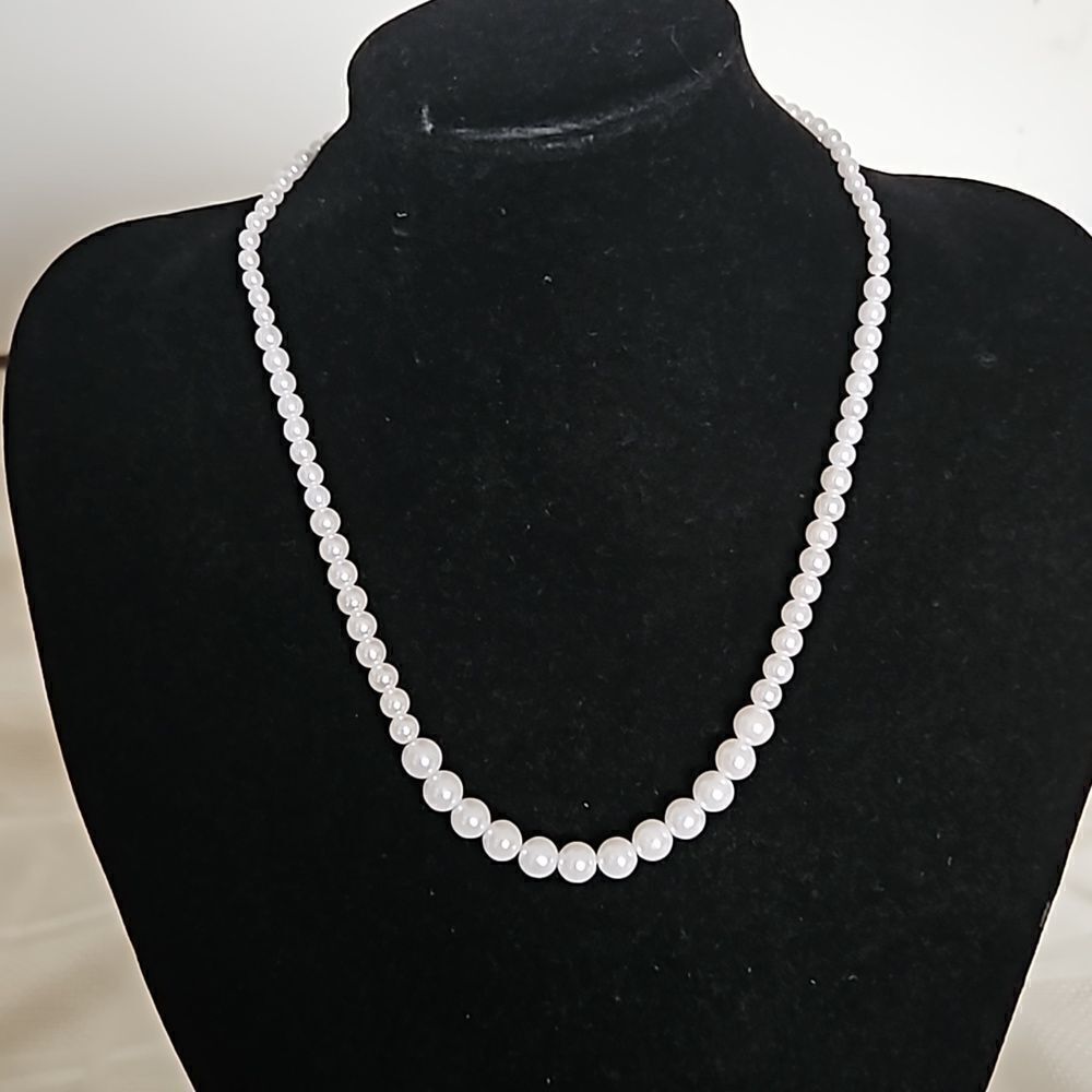 Faux Pearl Strand Necklace, Pearl White 18"